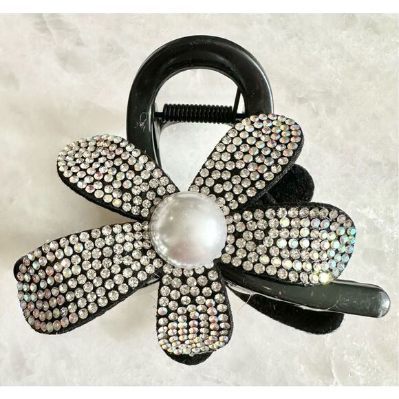 Black Flower hair claw with rhinestones and pearl Embellishments - Picture 3 of 3